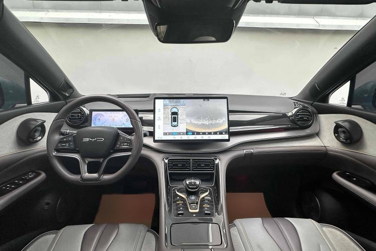 Used BYD Frigate 07 2023 DM-i 100KM Flagship Model Interior 3