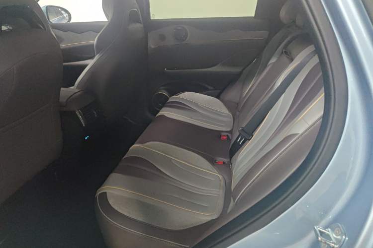 Used BYD Frigate 07 2023 DM-i 100KM Flagship Model Interior 4