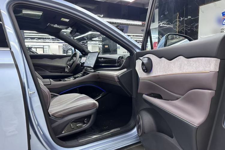 Used BYD Frigate 07 2023 DM-i 100KM Flagship Model Interior 8