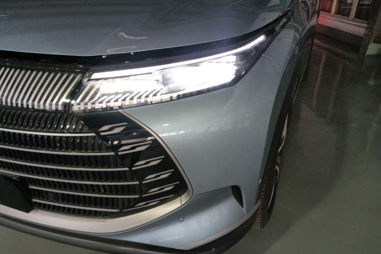 Used BYD Frigate 07 2023 DM-i 100KM Flagship Model Left Front Headlight