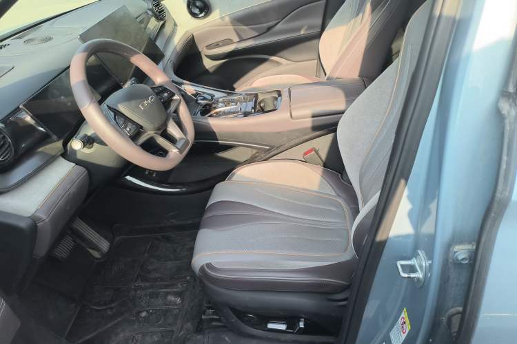 Used BYD Frigate 07 2023 DM-i 100KM Flagship Model Left Front Seat