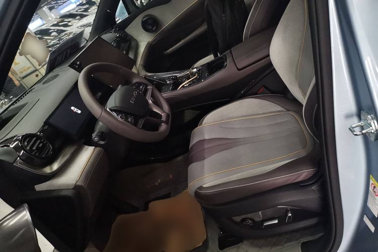 Used BYD Frigate 07 2023 DM-p 175 km Four-Wheel Drive Flagship Model Left Front Seat