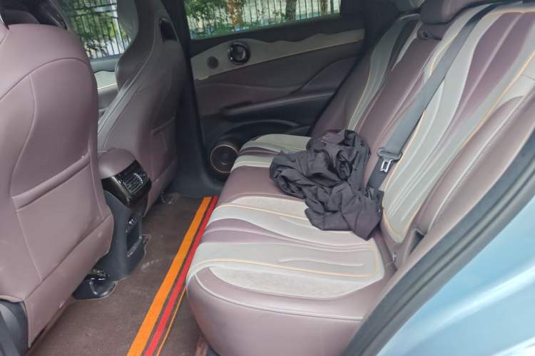 Used BYD Frigate 07 2023 DM-i 100KM Flagship Model Left Rear Seat