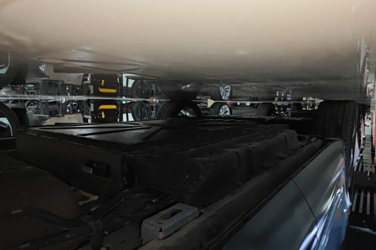 Used BYD Frigate 07 2023 DM-i 205KM Flagship Model Left Side Sill