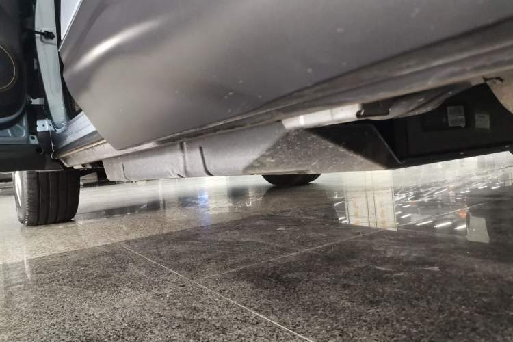 Used BYD Frigate 07 2023 DM-p 175 km Four-Wheel Drive Flagship Model Left Side Sill