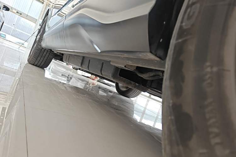 Used BYD Frigate 07 2023 DM-i 100KM Prestige Model Left Side Sill