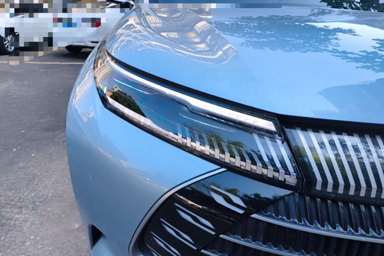 Used BYD Frigate 07 2023 DM-i 100KM Prestige Model Right Front Headlight