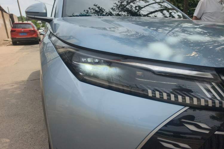 Used BYD Frigate 07 2023 DM-i 100KM Flagship Model Right Front Headlight