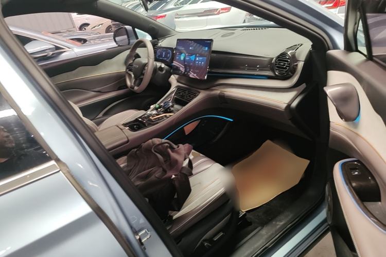 Used BYD Frigate 07 2023 DM-i 100KM Luxury Model Right Front Seat