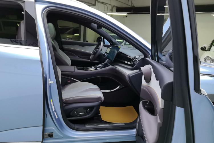 Used BYD Frigate 07 2023 DM-i 100KM Flagship Model Right Front Seat