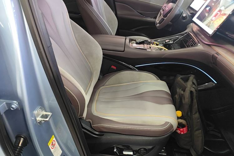 Used BYD Frigate 07 2023 DM-i 100KM Flagship Model Right Front Seat