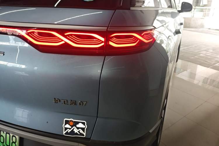 Used BYD Frigate 07 2023 DM-i 100KM Prestige Model Right Rear Taillight