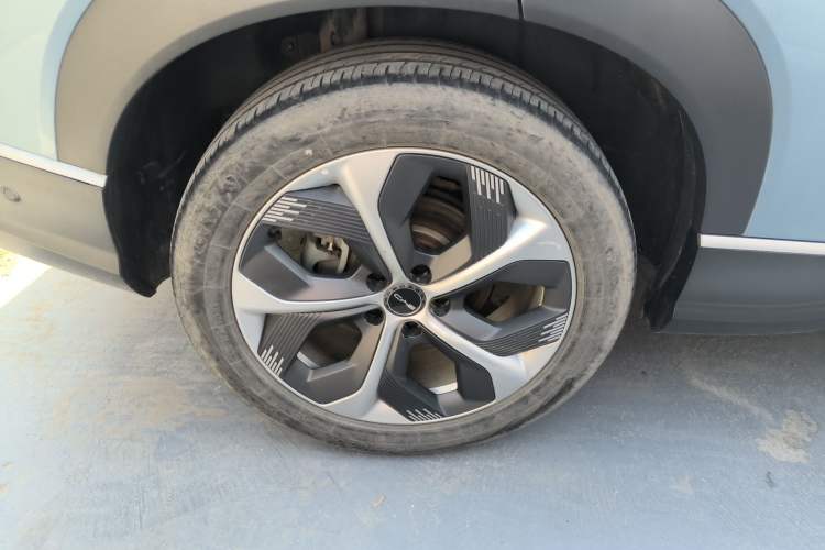 Used BYD Frigate 07 2023 DM-i 100KM Flagship Model Right Rear Wheel Hub