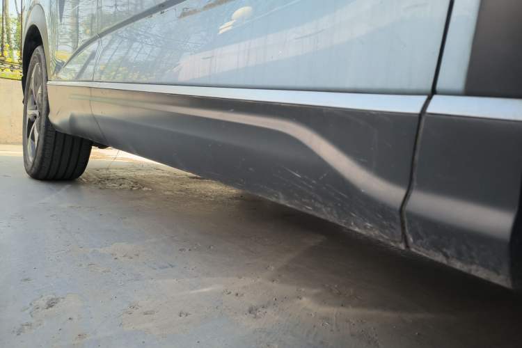 Used BYD Frigate 07 2023 DM-i 100KM Flagship Model Right Side Sill