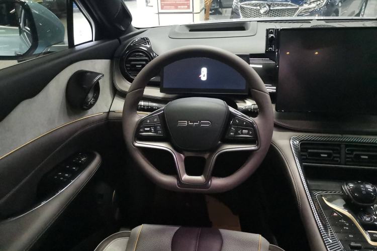 Used BYD Frigate 07 2023 DM-p 175 km Four-Wheel Drive Flagship Model Steering Wheel