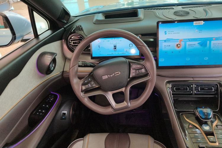 Used BYD Frigate 07 2023 DM-p 175 km Four-Wheel Drive Flagship Model Steering Wheel