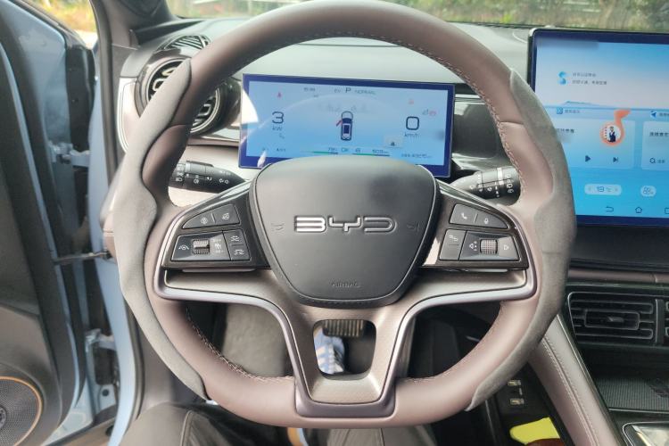Used BYD Frigate 07 2023 DM-p 175 km Four-Wheel Drive Flagship Model Steering Wheel