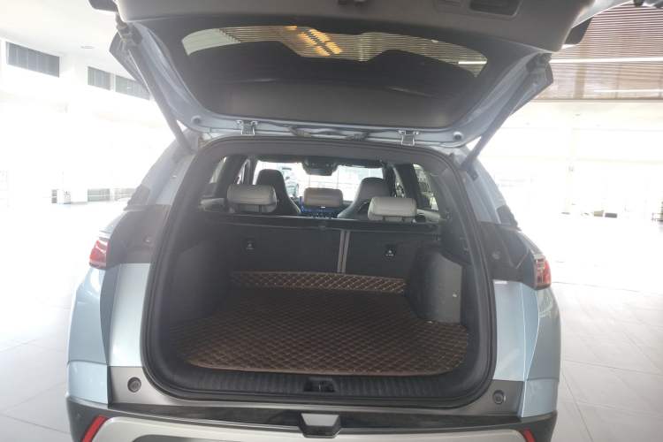 Used BYD Frigate 07 2023 DM-i 205KM Prestige Model Trunk