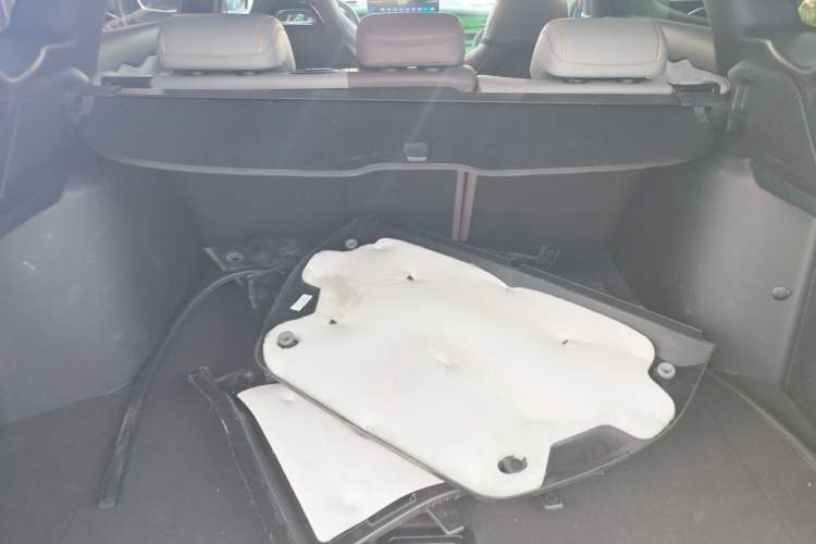 Used BYD Frigate 07 2023 DM-i 100KM Flagship Model Trunk