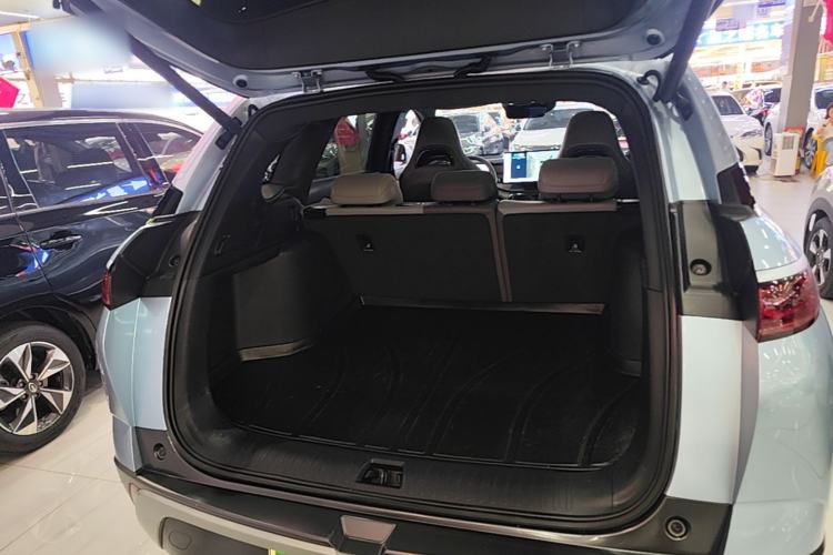 Used BYD Frigate 07 2023 DM-i 100KM Flagship Model Trunk