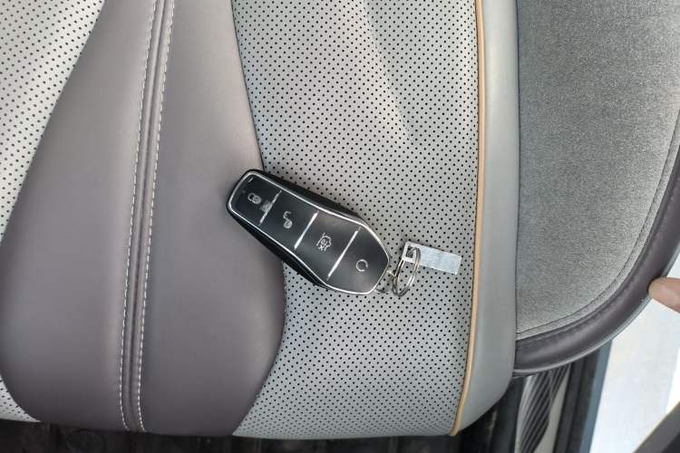 Used BYD Frigate 07 2023 DM-i 100KM Flagship Model Vehicle Key