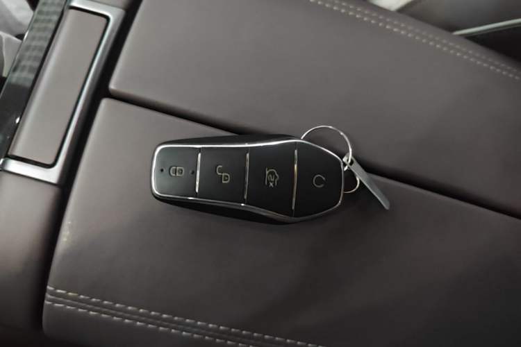 Used BYD Frigate 07 2023 DM-i 100KM Flagship Model Vehicle Key