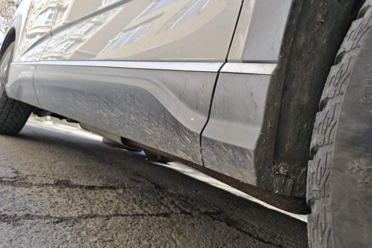 Used BYD Frigate 07 2023 DM-i 100KM Flagship Model Chassis Front Right