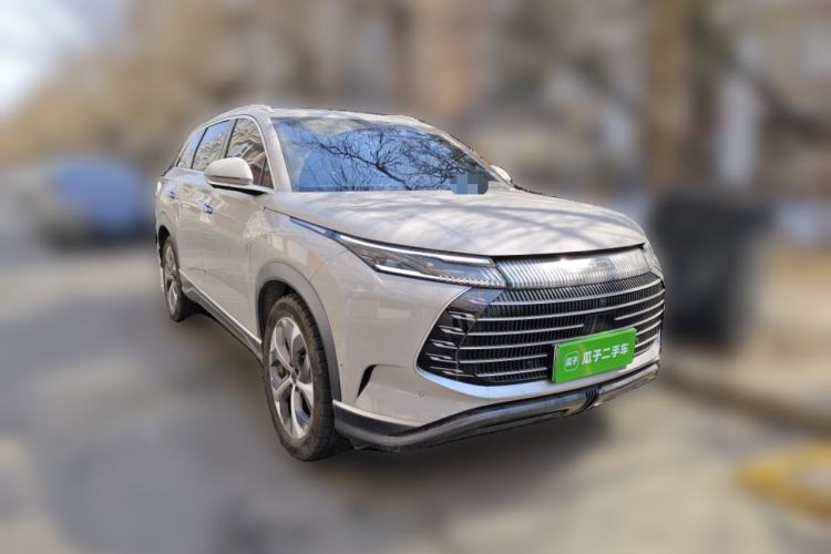 Used BYD Frigate 07 2023 DM-i 100KM Flagship Model Front Right 45 Deg