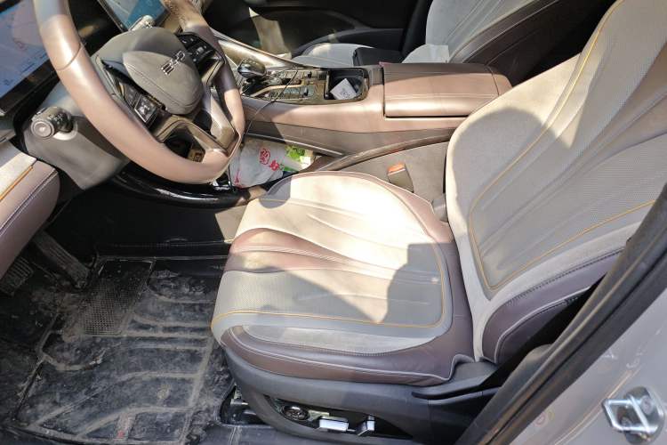 Used BYD Frigate 07 2023 DM-i 100KM Flagship Model Left Front Seat