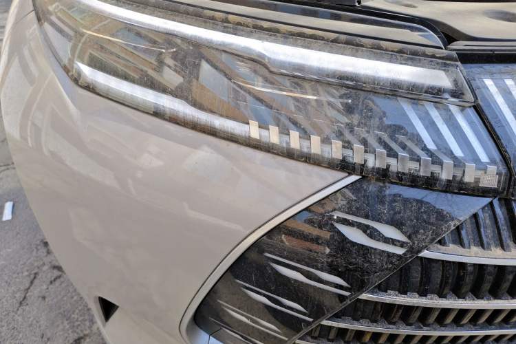 Used BYD Frigate 07 2023 DM-i 100KM Flagship Model Right Front Headlight