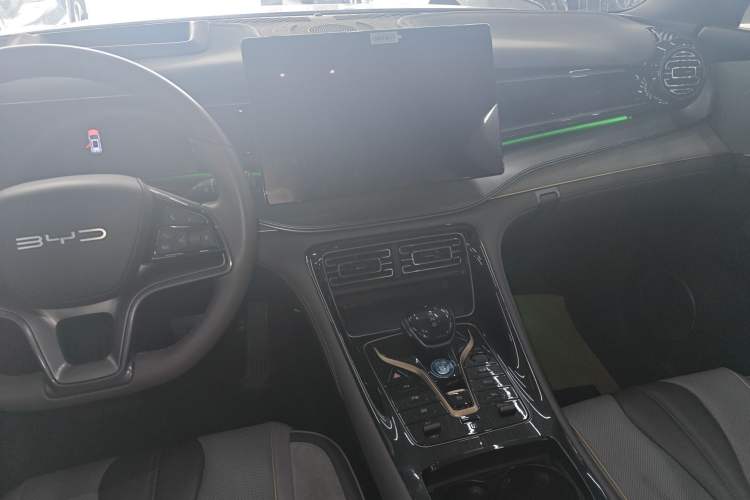 Used BYD Frigate 07 2023 DM-i 100KM Flagship Model Audio And AC Panel