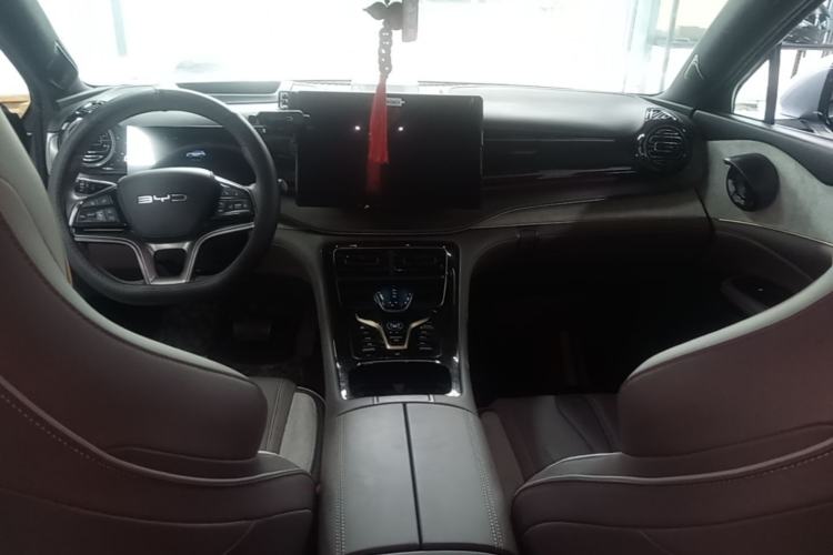 Used BYD Frigate 07 2023 DM-i 205KM Flagship Model Center Console
