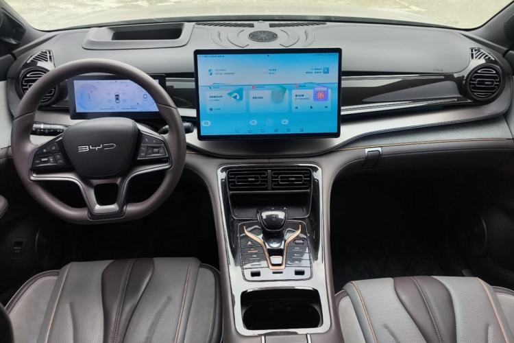 Used BYD Frigate 07 2023 DM-i 100KM Flagship Model Center Console