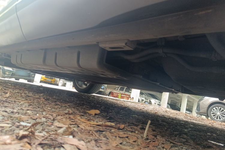 Used BYD Frigate 07 2023 DM-i 100KM Flagship Model Chassis Front Left