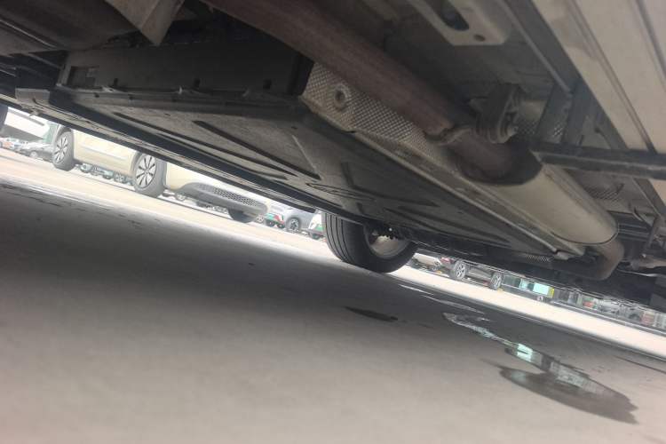 Used BYD Frigate 07 2023 DM-i 100KM Flagship Model Chassis Rear Right