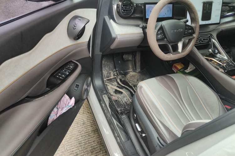 Used BYD Frigate 07 2023 DM-i 100KM Prestige Model Driver Seat
