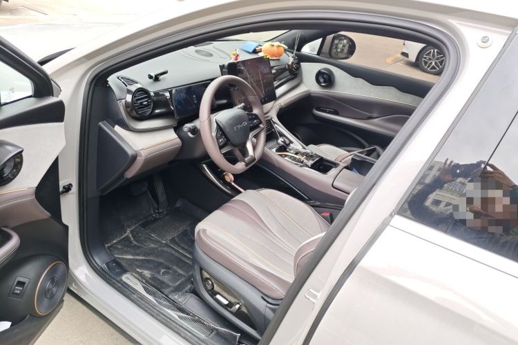 Used BYD Frigate 07 2023 DM-i 100KM Prestige Model Driver Seat