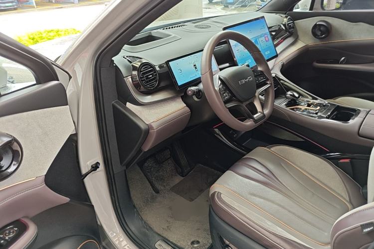 Used BYD Frigate 07 2023 DM-i 205KM Flagship Model Driver Seat