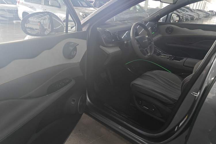 Used BYD Frigate 07 2023 DM-i 100KM Flagship Model Driver Seat