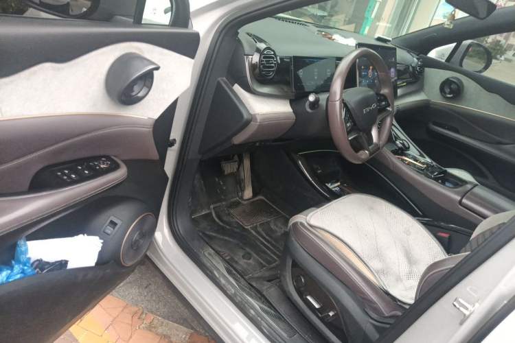 Used BYD Frigate 07 2023 DM-i 205KM Prestige Model Driver Seat