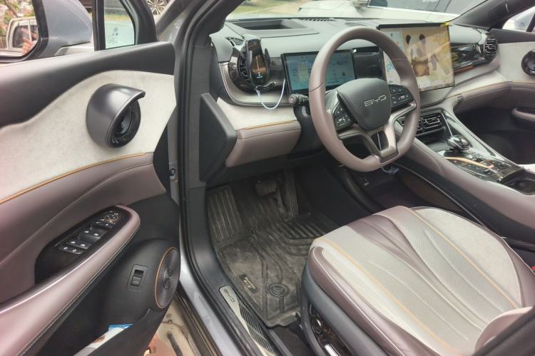 Used BYD Frigate 07 2023 DM-i 205KM Flagship Model Driver Seat