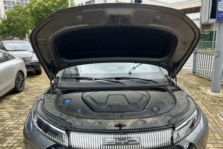 Used BYD Frigate 07 2023 DM-i 205KM Flagship Model Engine Bay