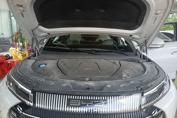 Used BYD Frigate 07 2023 DM-i 100KM Flagship Model Engine Bay