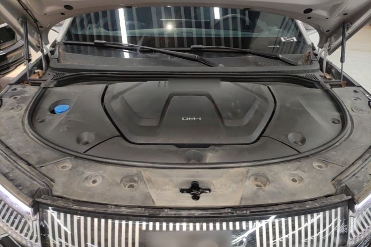 Used BYD Frigate 07 2023 DM-i 100KM Prestige Model Engine Bay