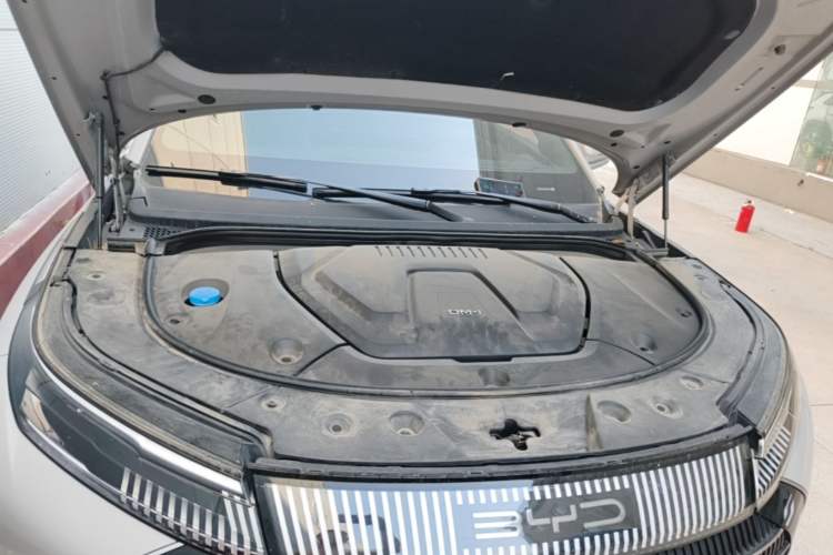 Used BYD Frigate 07 2023 DM-i 205KM Flagship Model Engine Bay