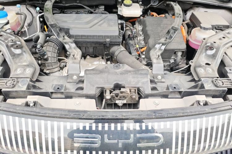 Used BYD Frigate 07 2023 DM-i 100KM Prestige Model Engine Bay