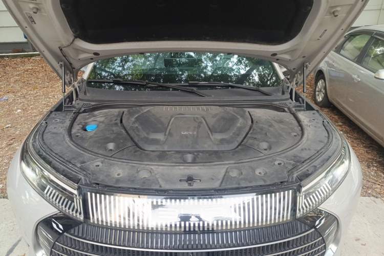Used BYD Frigate 07 2023 DM-i 100KM Flagship Model Engine Bay