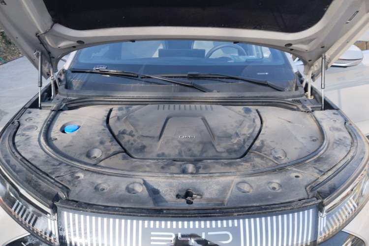 Used BYD Frigate 07 2023 DM-i 100KM Prestige Model Engine Bay