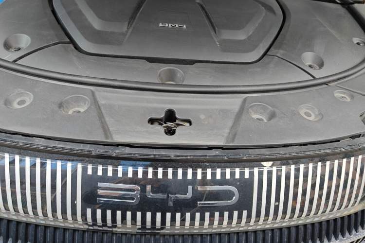 Used BYD Frigate 07 2023 DM-i 100KM Prestige Model Engine Bay