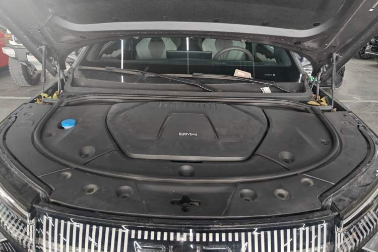 Used BYD Frigate 07 2023 DM-i 100KM Flagship Model Engine Bay